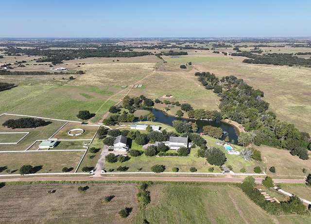 Property at 10777 Mazoch Rd, Weimar, TX 78962, 6 beds, 5.5 baths