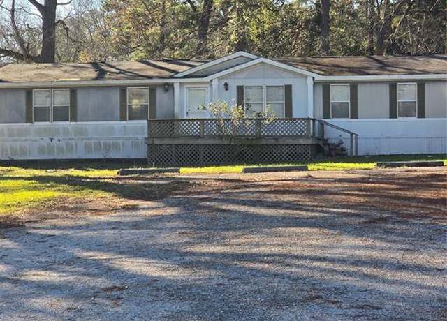 Property at 15661 N Highway 75, Willis, TX 77378, 3 beds, 2.5 baths
