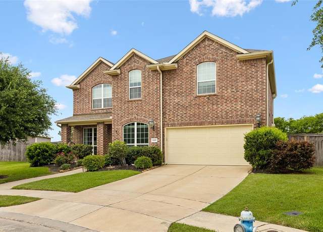 Property at 1905 Creekside Park Dr, Pearland, TX 77089, 4 beds, 2.5 baths