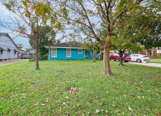 Property at 6438 Pinehurst Dr, Houston, TX 77023, 2 beds, 1 bath