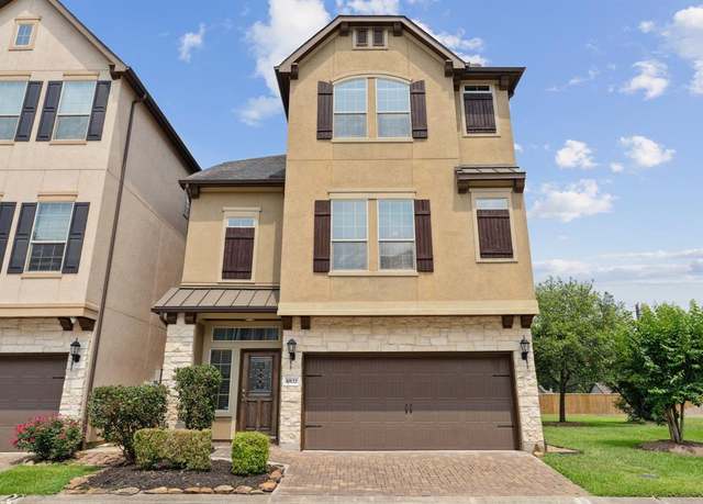 Property at 10122 Spring Shadows Park Cir, Houston, TX 77080, 3 beds, 3.5 baths