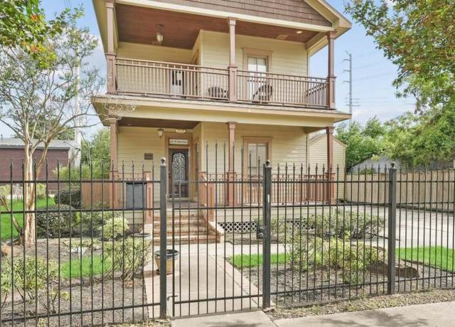 Property at 112 W 4th St, Houston, TX 77007, 17 beds, 2.5 baths