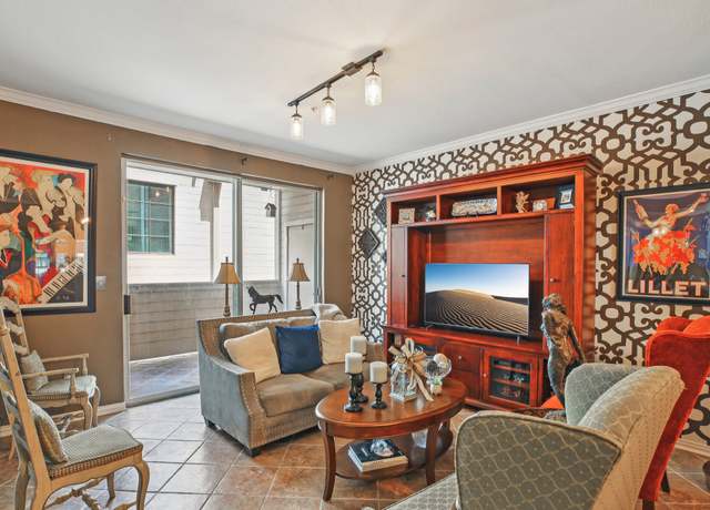 Property at 2100 Welch St Unit C113, Houston, TX 77019, 1 bed, 1 bath