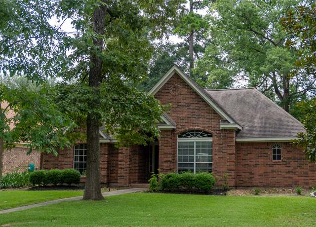 Property at 22 Robin Trl, Conroe, TX 77304, 4 beds, 2 baths
