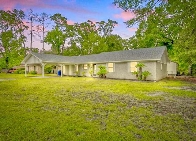 Property at 126 Queens Row, Lumberton, TX 77657, 3 beds, 2 baths