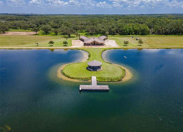 Property at 7887 FM 1468 South, Bay City, TX 77414, 8 beds, 5.5 baths