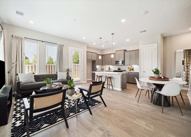 Property at 3418 Mansfield Blvd, Houston, TX 77091, 3 beds, 2.5 baths