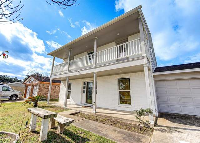 Property at 10102 Kirkvale Dr, Houston, TX 77089, 3 beds, 2.5 baths