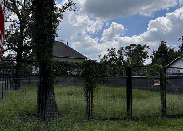 Property at 336 Plymouth St, Houston, TX 77022