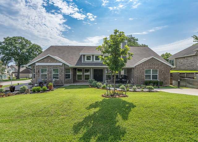 Property at 454 Cape Conroe Dr, Montgomery, TX 77356, 4 beds, 3.5 baths