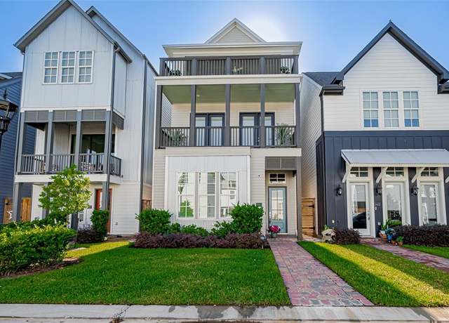 Property at 2414 W Kolbe Ln, Houston, TX 77080, 3 beds, 3.5 baths