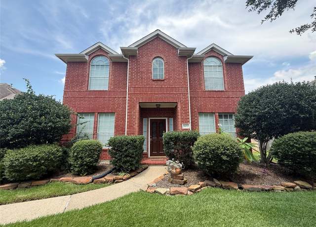 Property at 9102 Memorial Hills Dr, Spring, TX 77379, 4 beds, 2.5 baths