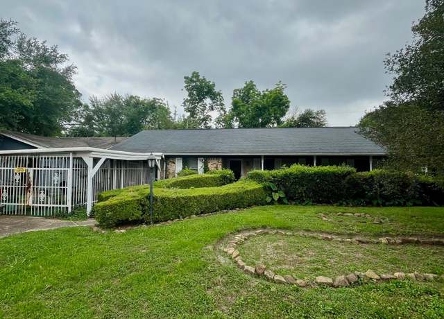 Property at 2923 Ellington St, Houston, TX 77088, 4 beds, 1.5 baths