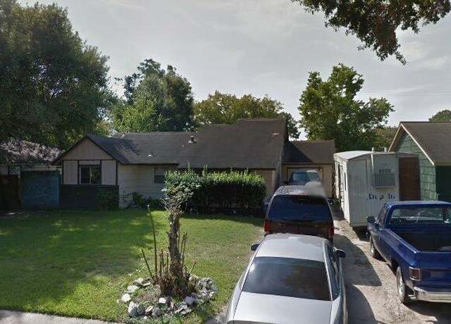Property at 5746 Heron Dr, Houston, TX 77033, 1 bath