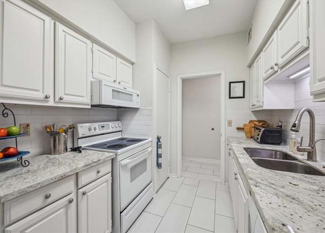 Property at 2400 N Braeswood Blvd #233, Houston, TX 77030, 1 bed, 1 bath