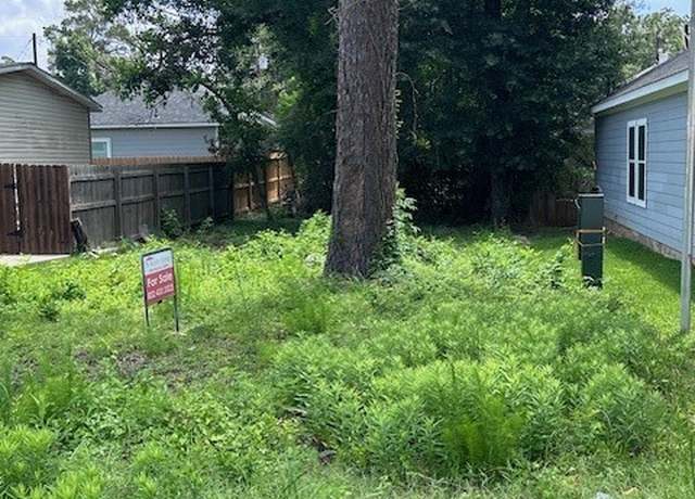 Property at 821 Palmdate, Montgomery, TX 77316