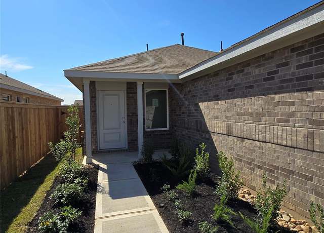 Property at 16814 Great Highlands Dr, Hockley, TX 77447, 3 beds, 2 baths