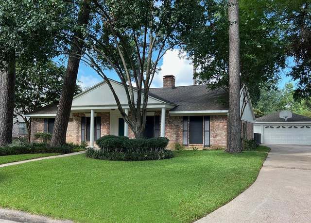 Property at 12615 Big Stone Dr, Houston, TX 77066, 4 beds, 2.5 baths