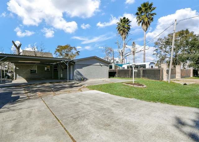 Property at 5907 Nancy Ann St, Houston, TX 77009, 3 beds, 1.5 baths
