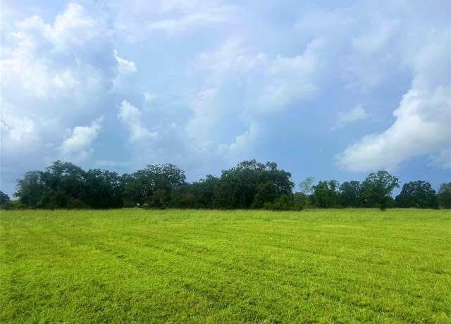 Property at 1238 Frontier Trl, Angleton, TX 77515