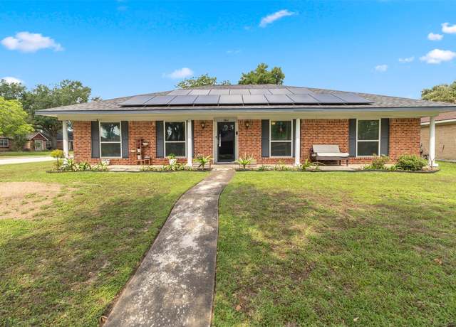 Property at 5842 Silver Forest Dr, Houston, TX 77092, 4 beds, 2 baths