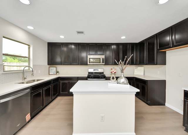 Property at 21318 Pine Monte Ridge Ln, Katy, TX 77449, 4 beds, 2.5 baths