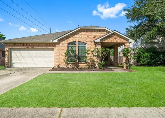 Property at 19311 Twin Buttes Dr, Tomball, TX 77375, 4 beds, 2 baths