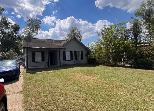 Property at 4202 Oats St, Houston, TX 77020, 3 beds, 1.5 baths