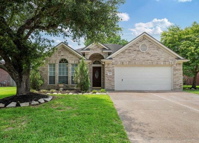 Property at 20711 Medallion Pointe Dr, Katy, TX 77450, 3 beds, 2 baths