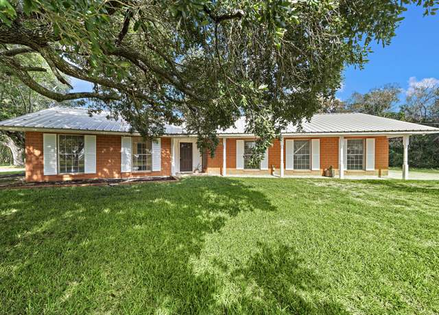 Property at 115 Old Caney Rd, Wharton, TX 77488, 3 beds, 2 baths