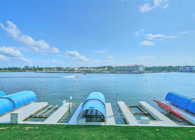 Property at 6 Key Harbour Dr, Conroe, TX 77356, 3 beds, 2.5 baths