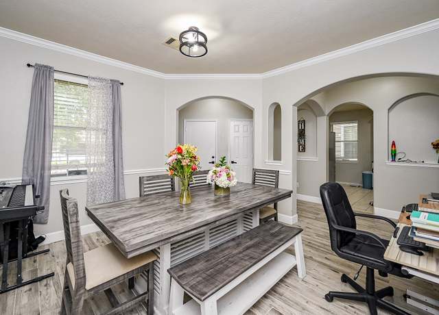 Property at 14720 Branchwest Dr, Houston, TX 77082, 5 beds, 3 baths