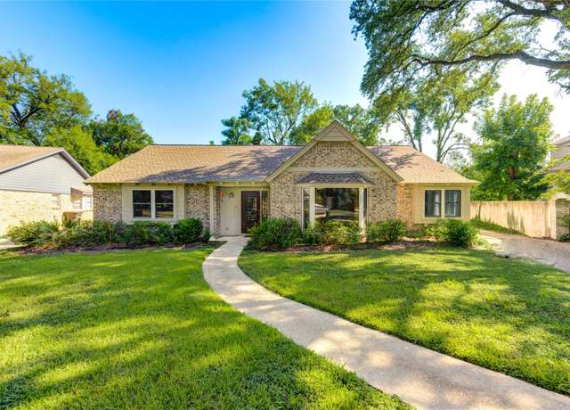 Property at 5418 Winding Way Dr, Houston, TX 77091, 4 beds, 2.5 baths
