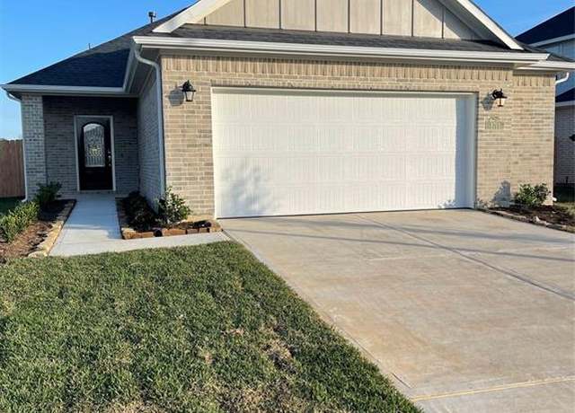 Property at 8011 Grandstand Pkwy, Fulshear, TX 77441, 3 beds, 2 baths