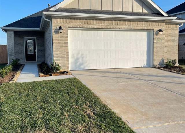 Property at 8011 Grandstand Pkwy, Fulshear, TX 77441, 3 beds, 2 baths