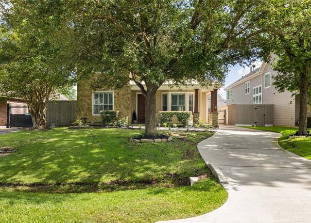 Property at 983 W 42nd St, Houston, TX 77018, 4 beds, 2.5 baths