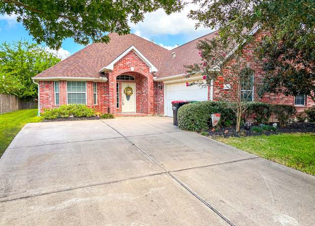 Property at 50 Cloverdale Ct, Montgomery, TX 77356, 3 beds, 2 baths