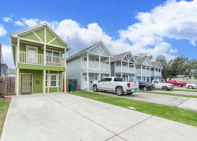 Property at 404 Spooner St, Pasadena, TX 77506, 3 beds, 2.5 baths