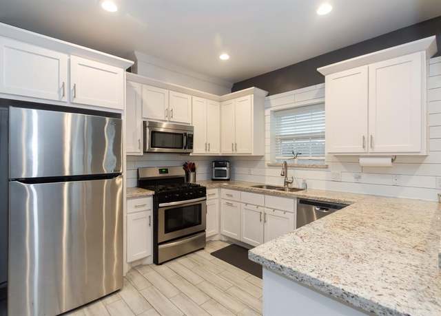 Property at 404 Spooner St, Pasadena, TX 77506, 3 beds, 2.5 baths