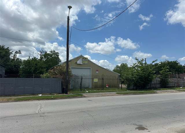Property at 3704 Liberty Rd, Houston, TX 77026