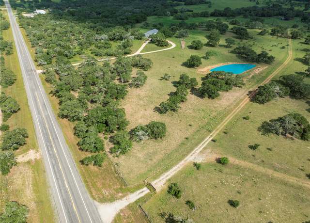 Property at 15545 State Highway 111 E, Yoakum, TX 77995, 4 beds, 3.5 baths