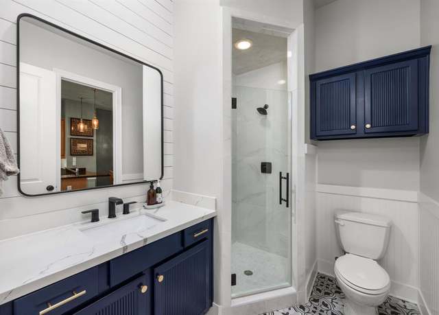 Property at 1604 White St, Houston, TX 77007, 3 beds, 3 baths