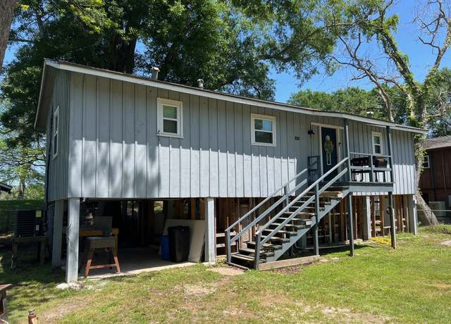 Property at 1813 County Road 1333, Liberty, TX 77575, 2 beds, 2 baths