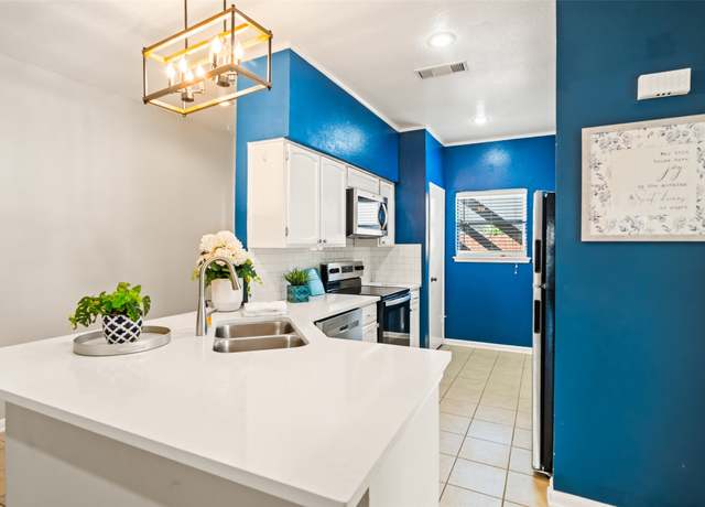 Property at 173 April Point Dr N, Montgomery, TX 77356, 2 beds, 3 baths