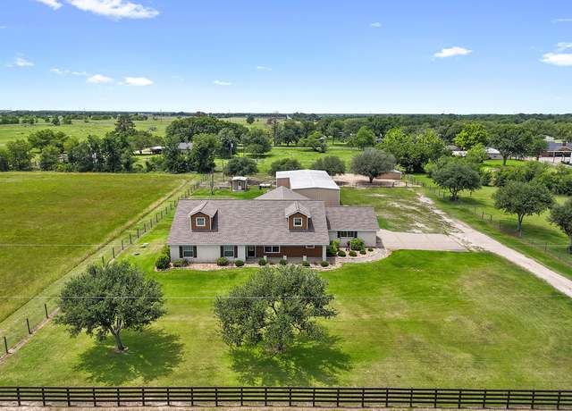 Property at 14624 Dove Ln, Needville, TX 77461, 5 beds, 4 baths