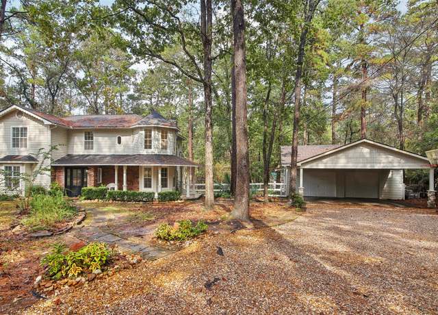 Property at 28 Stony Creek Dr, Conroe, TX 77384, 4 beds, 2.5 baths