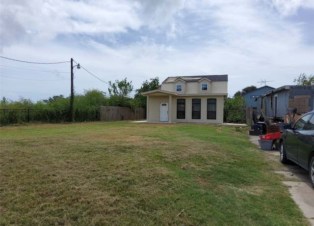 Property at 7003 Schlitz Ln, Hitchcock, TX 77563, 3 beds, 2 baths