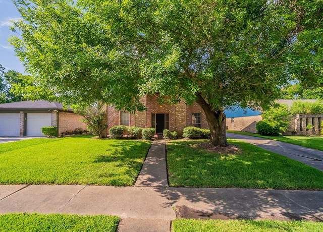 Property at 7631 Southmeadow Dr, Houston, TX 77071, 4 beds, 2.5 baths