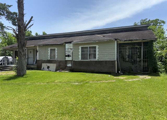 Property at 9034 Everglade Dr, Houston, TX 77078, 4 beds, 2.5 baths