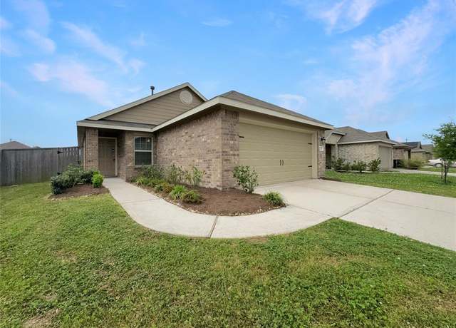 Property at 4322 Magnolia Bay Dr, Baytown, TX 77521, 4 beds, 2 baths